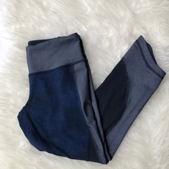 Lululemon Wunder Under Crop Sashiko size 6 RARE - Picture 5 of 6